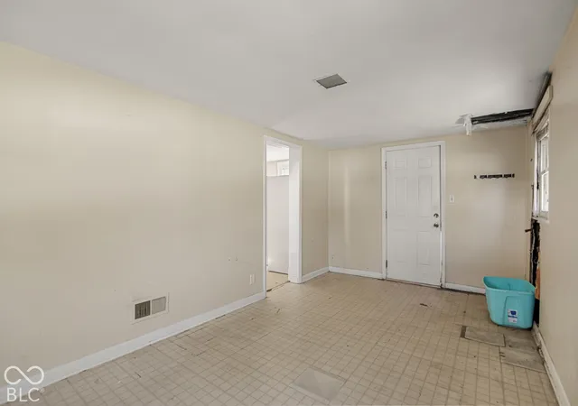 Photo 3 of Single family home for sale at 622 W 41st Street, Indianapolis, IN 46208 | MLS# 22129172 | Listing updated on 2026-10-05