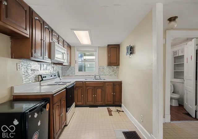 Photo 3 of Single family home for sale at 622 W 41st Street, Indianapolis, IN 46208 | MLS# 22129172 | Listing updated on 2026-10-05