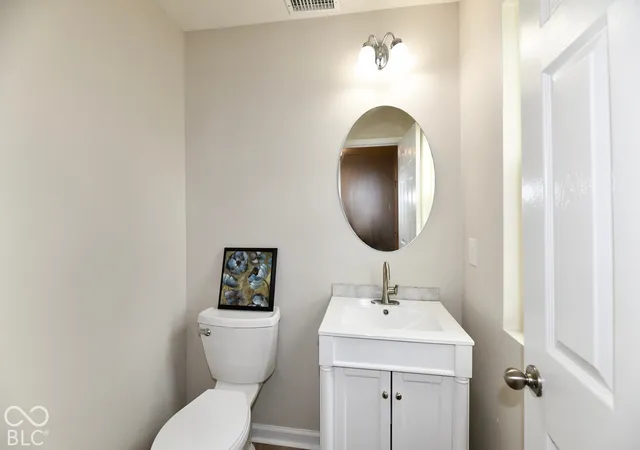Photo 3 of Single family home for sale at 6116 Pebblebrooke, Whitestown, IN 46075 | MLS# 22129194 | Listing updated on 2026-10-05