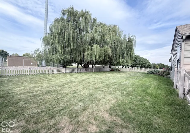 Photo 3 of Single family home for sale at 2204 Bluewing Rd, Greenwood, IN 46143 | MLS# 22129196 | Listing updated on 2026-10-01