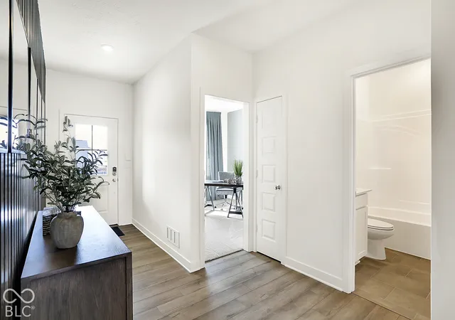 Photo 4 of Single family home for sale at 2391 Argentum Springs Dr, Avon, IN 46123 | MLS# 22129200 | Listing updated on 2026-10-07