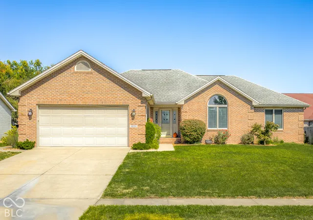 Photo 2 of Single family home for sale at 4694 29th Street, Columbus, IN 47203 | MLS# 22129202 | Listing updated on 2026-10-05