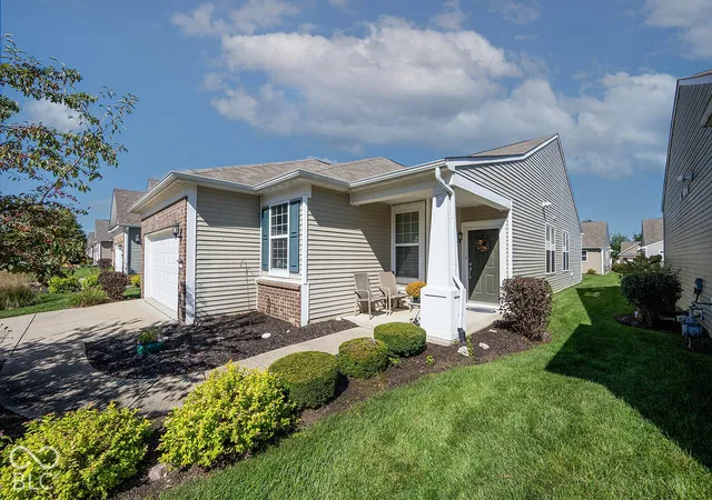 Photo 2 of Single family home for sale at 16632 Cava Dr, Fishers, IN 46037 | MLS# 22129207 | Listing updated on 2026-10-07