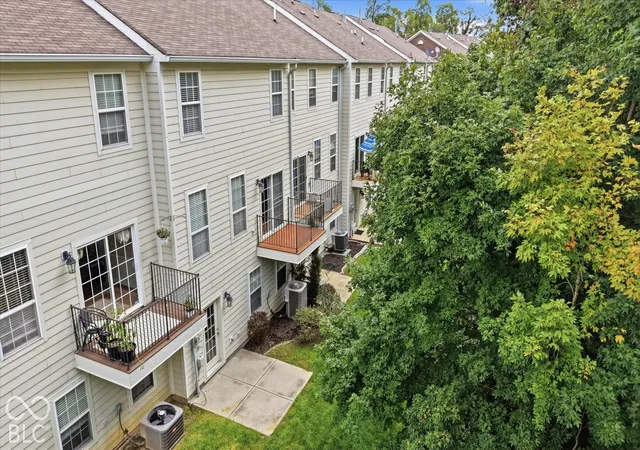 Photo 3 of Condo for sale at 9013 Mercer Dr, Fishers, IN 46038 | MLS# 22129208 | Listing updated on 2026-10-08