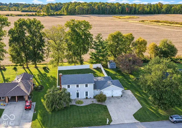 Photo 3 of Single family home for sale at 4601 Winter Dr, Anderson, IN 46012 | MLS# 22129217 | Listing updated on 2026-10-09