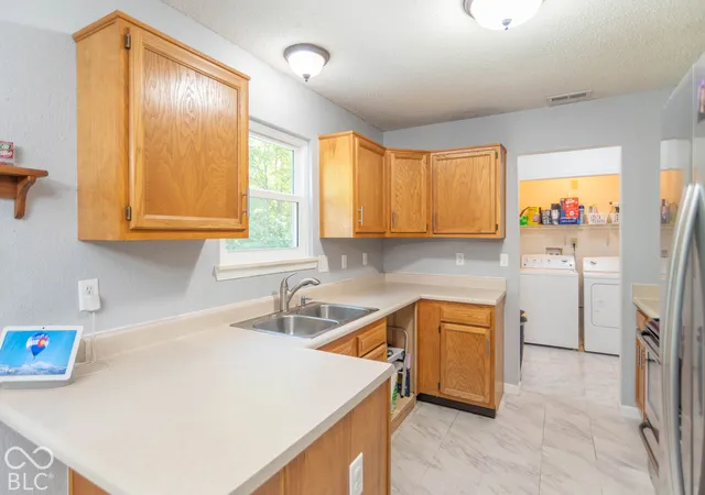 Photo 4 of Single family home for sale at 6038 Gimbel Cir, Indianapolis, IN 46221 | MLS# 22129223 | Listing updated on 2026-10-10