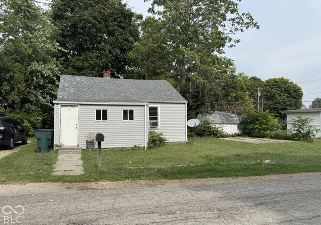 Photo 1 of Single family home for sale at 1114 E 6th Street, Muncie, IN 47302 | MLS# 22129225 | Listing updated on 2026-10-03