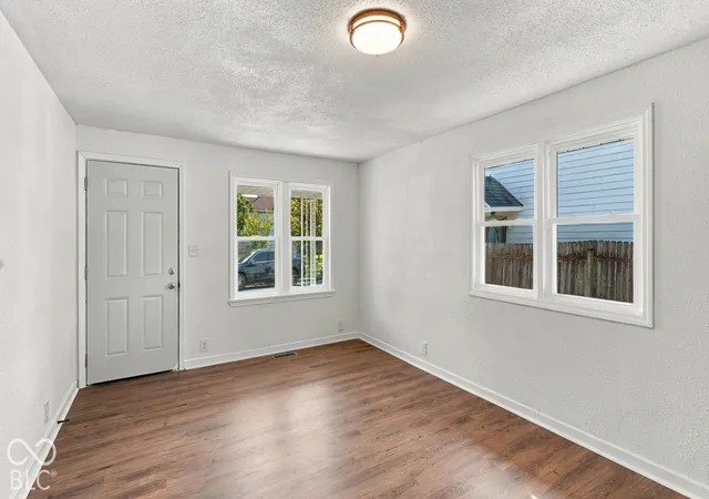Photo 3 of Single family home for sale at 2227 George St, Anderson, IN 46016 | MLS# 22129228 | Listing updated on 2026-10-03
