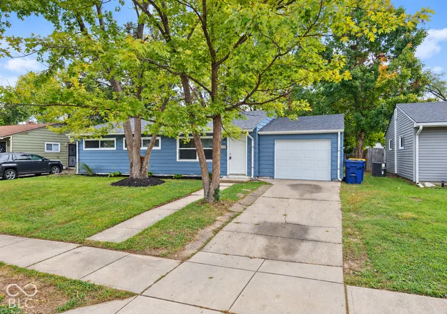 Photo 2 of Single family home for sale at 4863 N Katherine Dr, Indianapolis, IN 46226 | MLS# 22129231 | Listing updated on 2026-10-06