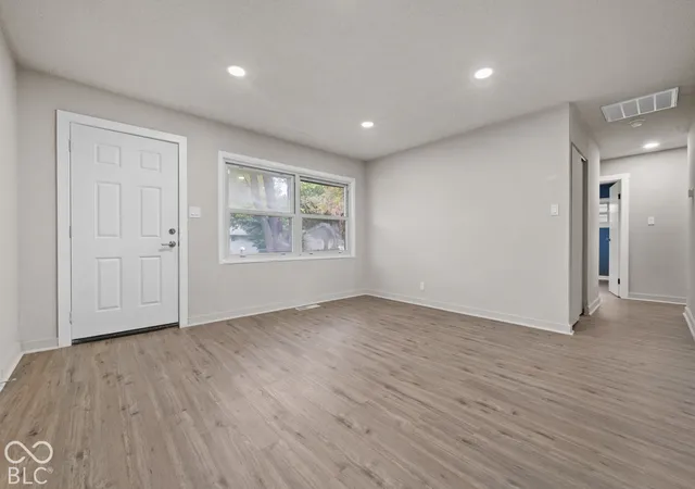 Photo 3 of Single family home for sale at 4863 N Katherine Dr, Indianapolis, IN 46226 | MLS# 22129231 | Listing updated on 2026-10-06