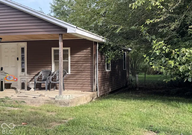 Photo 3 of Single family home for sale at 1608 E Harvard Ave, Muncie, IN 47303 | MLS# 22129236 | Listing updated on 2026-10-07