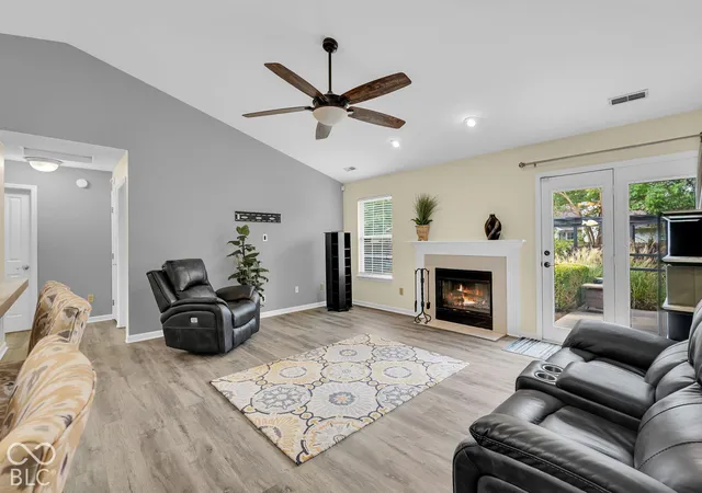 Photo 4 of Single family home for sale at 12760 Glengary Dr, Fishers, IN 46038 | MLS# 22129245 | Listing updated on 2026-10-01