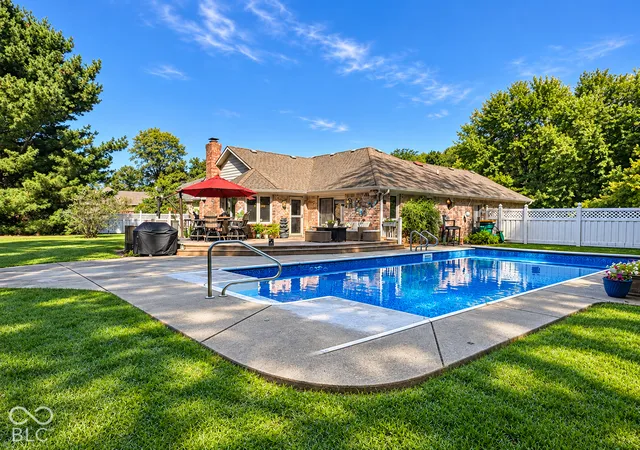 Photo 3 of Sale Pending at 4268 Tattersall Dr, Plainfield, IN 46168 | MLS# 22129246 | Listing updated on 2026-10-06