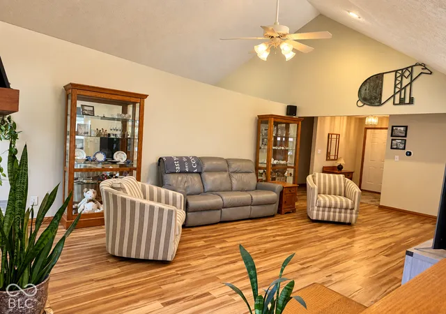 Photo 4 of Sale Pending at 4268 Tattersall Dr, Plainfield, IN 46168 | MLS# 22129246 | Listing updated on 2026-10-06