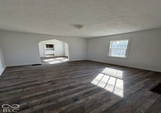 Photo 14 of Single family home for sale at 1226 S Beacon, Muncie, IN 47302 | MLS# 22129253 | Listing updated on 2026-10-24