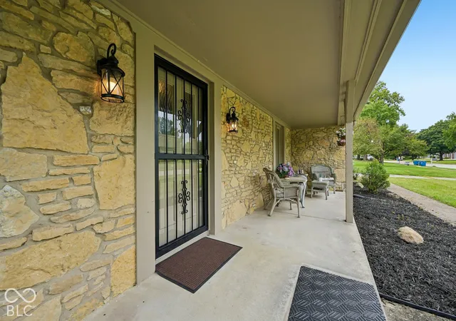 Photo 4 of Single family home for sale at 3715 Chadwick Dr, Carmel, IN 46033 | MLS# 22129260 | Listing updated on 2026-10-06