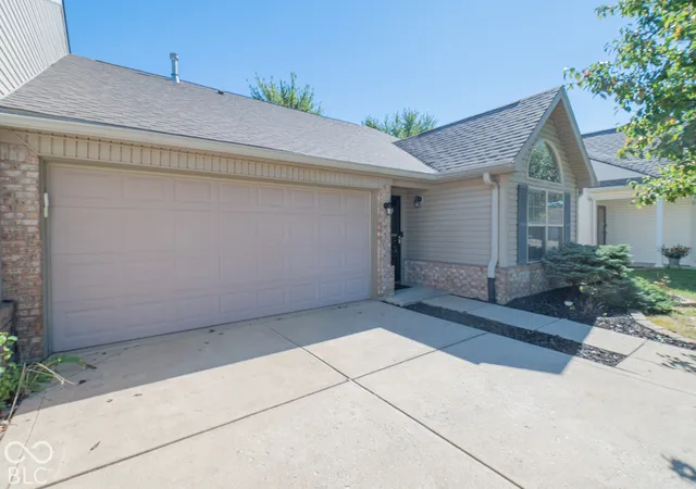 Photo 1 of Single family home for sale at 4607 Marshall Dr, Indianapolis, IN 46237 | MLS# 22129261 | Listing updated on 2026-10-06