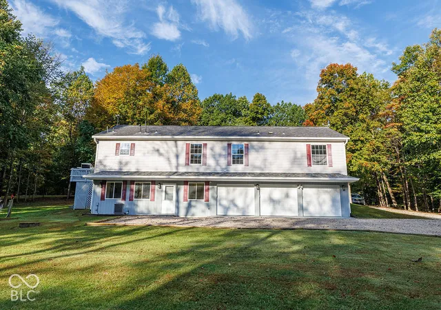 Photo 4 of Single family home for sale at 4006 Little Crk Dr S, Spencer, IN 47460 | MLS# 22129264 | Listing updated on 2026-10-15