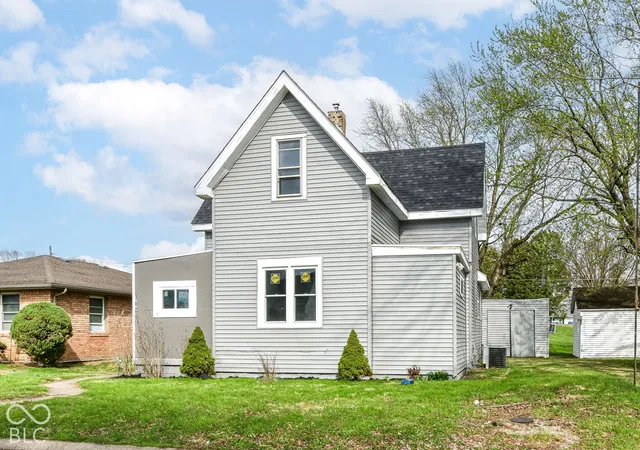 Photo 2 of Sale Pending at 3622 E Lynn St, Anderson, IN 46013 | MLS# 22129265 | Listing updated on 2026-10-04