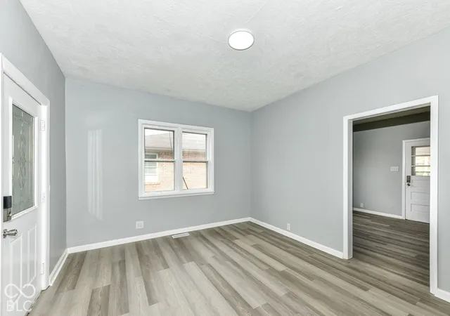 Photo 4 of Sale Pending at 3622 E Lynn St, Anderson, IN 46013 | MLS# 22129265 | Listing updated on 2026-10-04