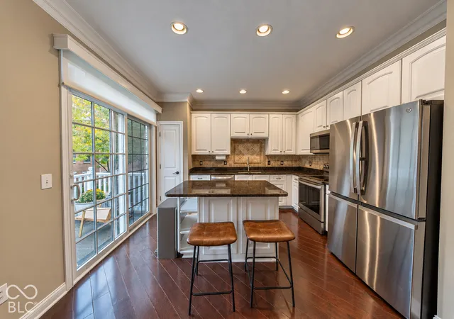 Photo 3 of Condo for sale at 2207 Glebe St, Carmel, IN 46032 | MLS# 22129270 | Listing updated on 2026-10-06