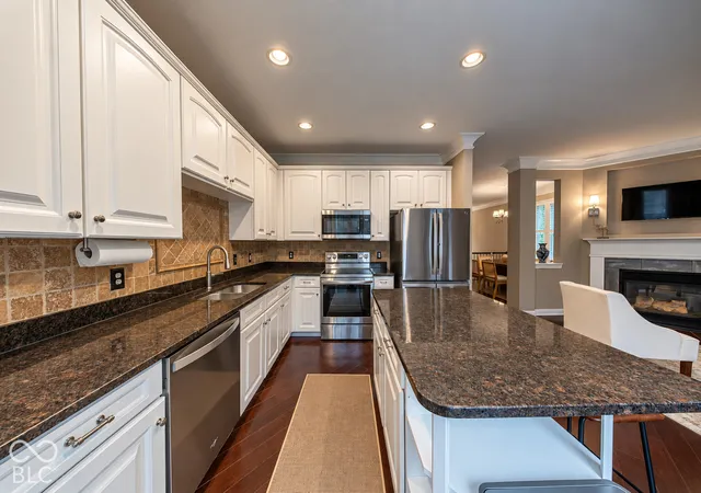 Photo 4 of Condo for sale at 2207 Glebe St, Carmel, IN 46032 | MLS# 22129270 | Listing updated on 2026-10-06