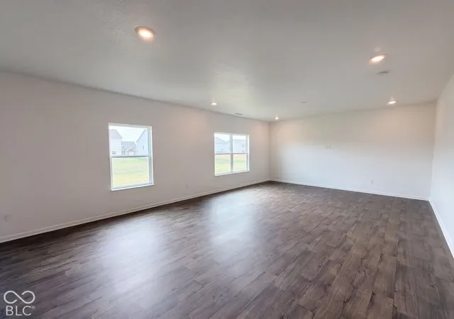 Photo 2 of Single family home for sale at 1045 Bent Branch Ln, Greenwood, IN 46143 | MLS# 22129276 | Listing updated on 2026-10-01