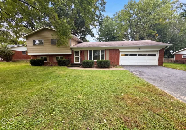 Single family home for sale at 7116 Tina Dr, Indianapolis, IN 46214 | MLS# 22129278