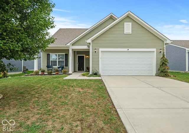 Photo 1 of Single family home for sale at 1244 Crabapple Rd, Franklin, IN 46131 | MLS# 22129279 | Listing updated on 2026-10-05
