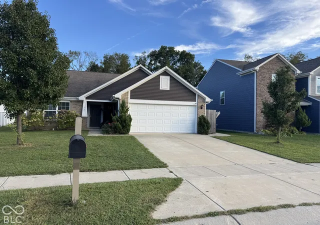 Photo 2 of Single family home for sale at 7441 Moultrie Dr, Indianapolis, IN 46217 | MLS# 22129292 | Listing updated on 2026-10-06