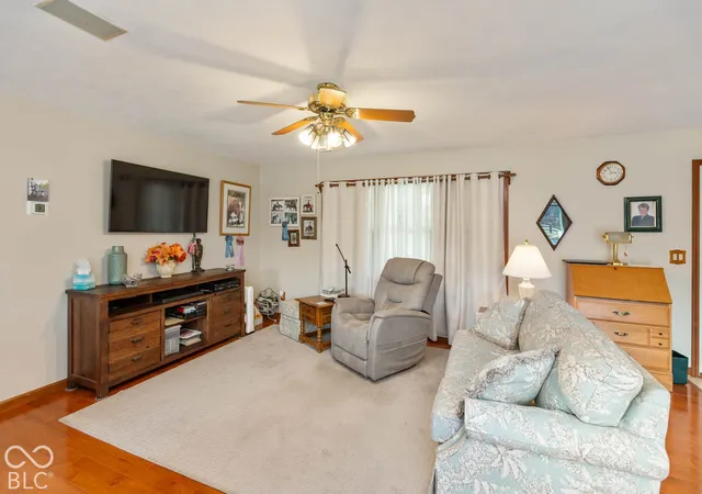 Photo 4 of Single family home for sale at 7165 W Base Rd, North Vernon, IN 47265 | MLS# 22129301 | Listing updated on 2026-10-06