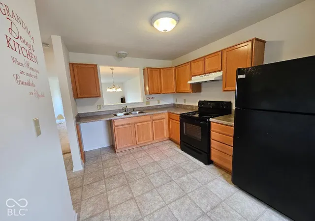 Photo 4 of Single family home for sale at 2164 Rossington Ln, Indianapolis, IN 46229 | MLS# 22129307 | Listing updated on 2026-10-04