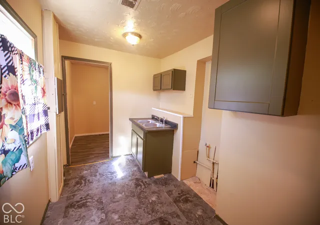 Photo 2 of Sale Pending at 3102 N Temple Ave, Indianapolis, IN 46218 | MLS# 22129317 | Listing updated on 2026-10-26