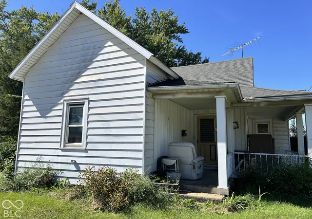 Photo 3 of Sale Pending at 301 S Sycamore, Gaston, IN 47342 | MLS# 22129319 | Listing updated on 2026-10-04