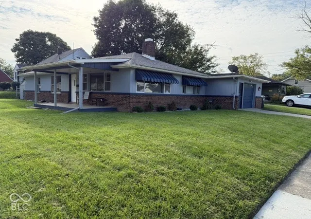 Photo 2 of Single family home for sale at 301 E 37th Street, Anderson, IN 46013 | MLS# 22129327 | Listing updated on 2026-10-06
