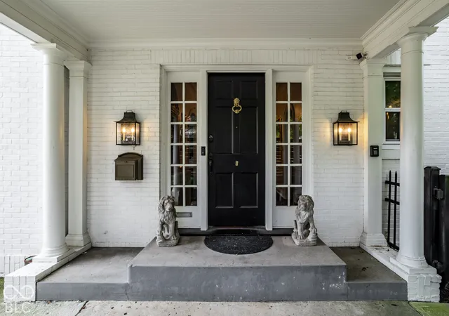 Photo 4 of Single family home for sale at 4224 Central Ave, Indianapolis, IN 46205 | MLS# 22129329 | Listing updated on 2026-10-10