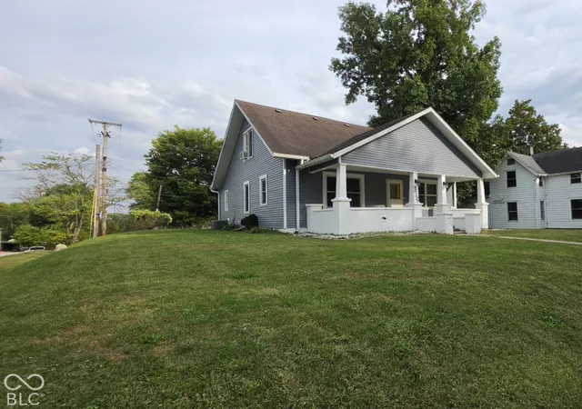 Photo 2 of Single family home for sale at 315 N Mill, Veedersburg, IN 47987 | MLS# 22129334 | Listing updated on 2026-10-02