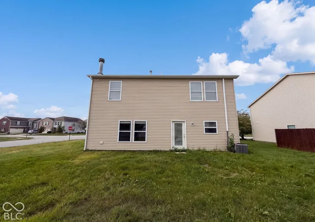 Photo 4 of Single family home for sale at 6611 Branches Dr, Brownsburg, IN 46112 | MLS# 22129344 | Listing updated on 2026-10-03