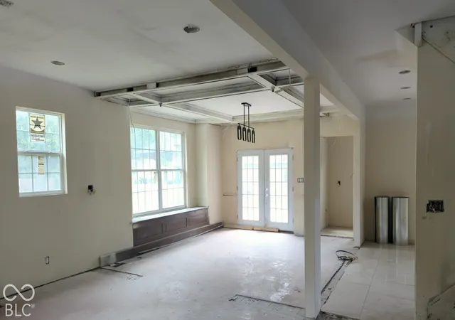 Photo 2 of Single family home for sale at 619 E 32nd Street, Indianapolis, IN 46205 | MLS# 22129345 | Listing updated on 2026-10-03