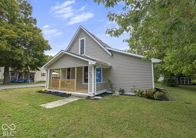 Photo 2 of Single family home for sale at 309 E South St, Arcadia, IN 46030 | MLS# 22129348 | Listing updated on 2026-10-03