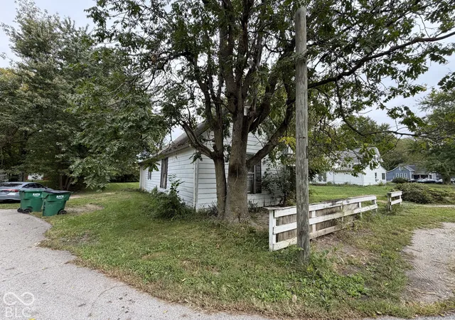 Photo 3 of Sale Pending at 22 East 206th, Sheridan, IN 46069 | MLS# 22129354 | Listing updated on 2026-10-06