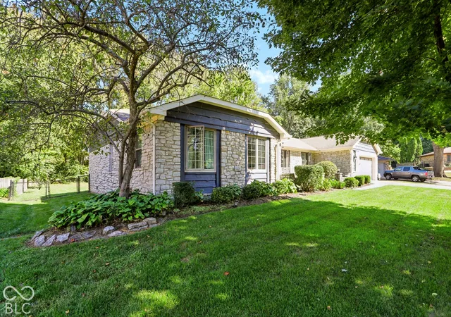 Photo 3 of Single family home for sale at 1750 Sandhill Rd, Indianapolis, IN 46217 | MLS# 22129355 | Listing updated on 2026-10-02