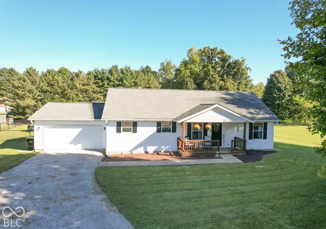 Photo 36 of Single family home for sale at 3303 Westward Rd, Spencer, IN 47460 | MLS# 22129367 | Listing updated on 2026-10-27
