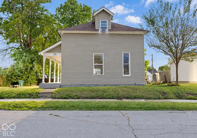 Photo 1 of Single family home for sale at 215 N 20th Street, New Castle, IN 47362 | MLS# 22129369 | Listing updated on 2026-10-03