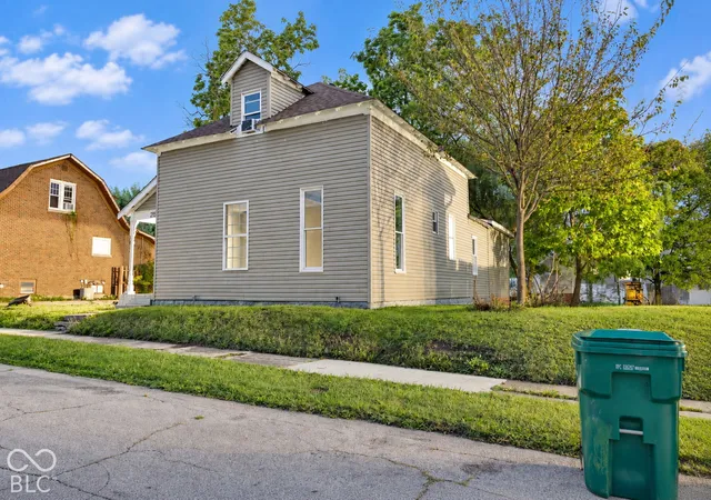 Photo 3 of Single family home for sale at 215 N 20th Street, New Castle, IN 47362 | MLS# 22129369 | Listing updated on 2026-10-03