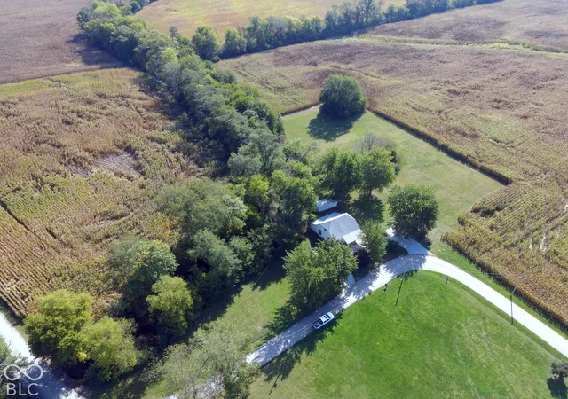 Photo 1 of Single family home for sale at 101 W Gosch Rd, Shelbyville, IN 46176 | MLS# 22129374 | Listing updated on 2026-10-05