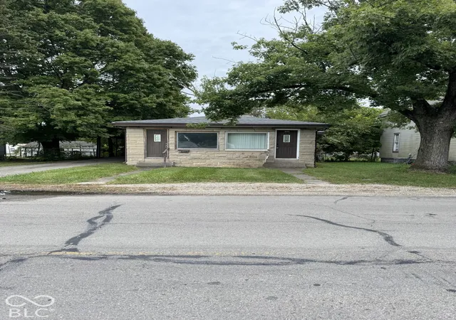 Photo 2 of Multi family home for sale at 2802 S Hackley, Muncie, IN 47302 | MLS# 22129382 | Listing updated on 2026-10-07