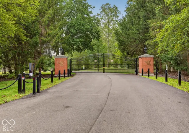 Photo 123 of Mansion for sale at 2771 E Pedigo Bay Dr, Bloomington, IN 47401 | MLS# 22129384 | Listing updated on 2026-10-05