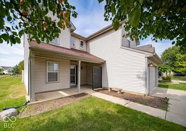 Photo 3 of Single family home for sale at 2040 St Clifford Dr, Indianapolis, IN 46239 | MLS# 22129387 | Listing updated on 2026-10-02