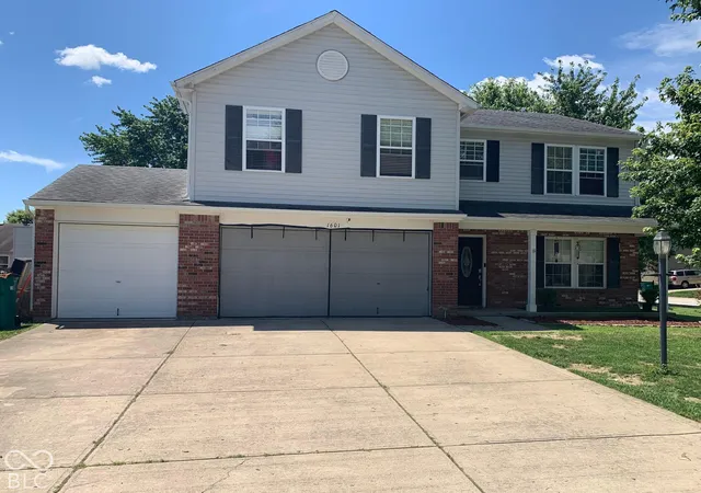 Photo 1 of Single family home for sale at 1601 Creekside, Brownsburg, IN 46112 | MLS# 22129391 | Listing updated on 2026-10-08